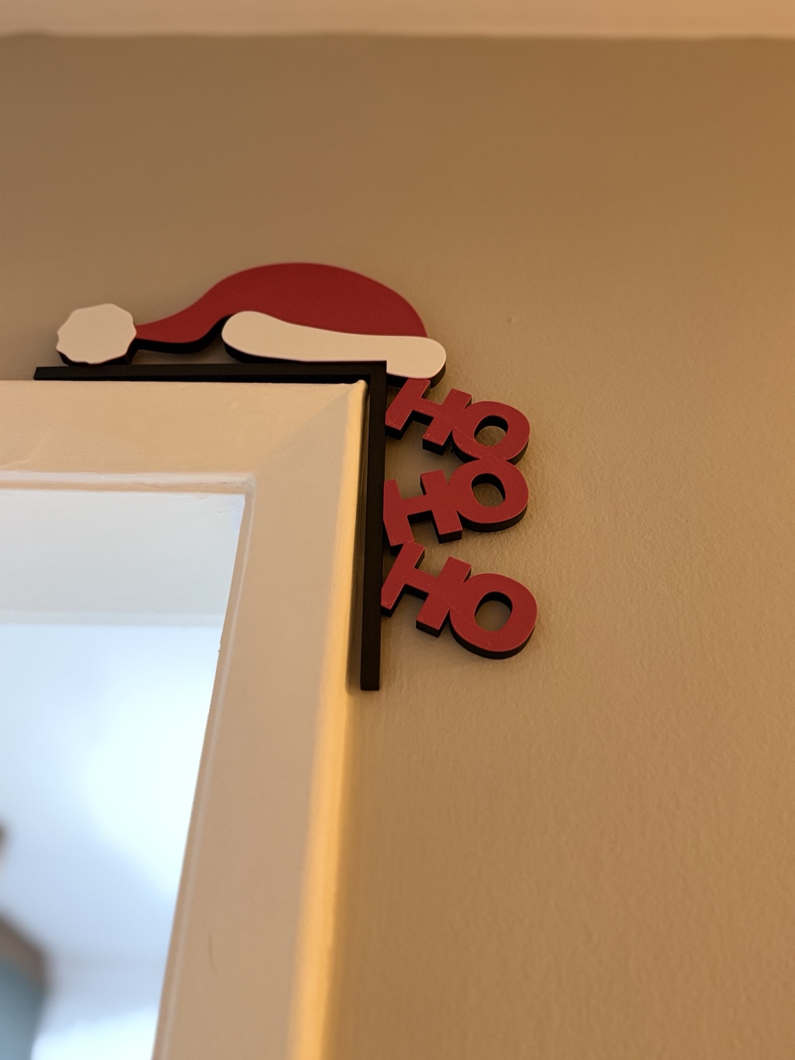 Enfeite de Natal personalizado instalado na decoração
